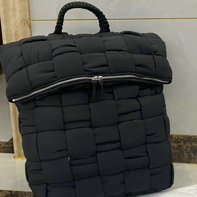 ボッテガヴェネタ BOTTEGAVENETA aj-BOV628955BK　2020年最新入荷 ザ パデッド バックパック メンズ リュックサック リュック ナイロン 大容量
