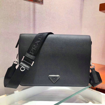プラダ PRADA 025-PD2VD012　2020年最新入荷 メッセンジャーバッグ 斜め掛け ショルダーバッグ メンズかばん カーフレザー