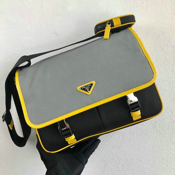 プラダ PRADA 025-PD2VD768PKH　2020年最新入荷 メッセンジャーバッグ 斜め掛け ショルダーバッグ メンズかばん ナイロン