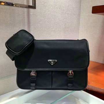 プラダ PRADA 025-PD2VD768QK　2020年最新入荷 メッセンジャーバッグ 斜め掛け ショルダーバッグ メンズかばん ナイロン