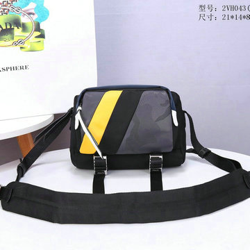 プラダ PRADA 025-PD2VH043PX　2020年最新入荷 斜め掛け ショルダーバッグ メンズかばん メッセンジャーバッグ ナイロン