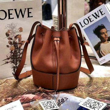 ロエベ LOEWE BXN0LE522003QZ  2020年最新入荷 balloon バゲットバッグ トートバッグ ショルダーバッグ カーフレザー