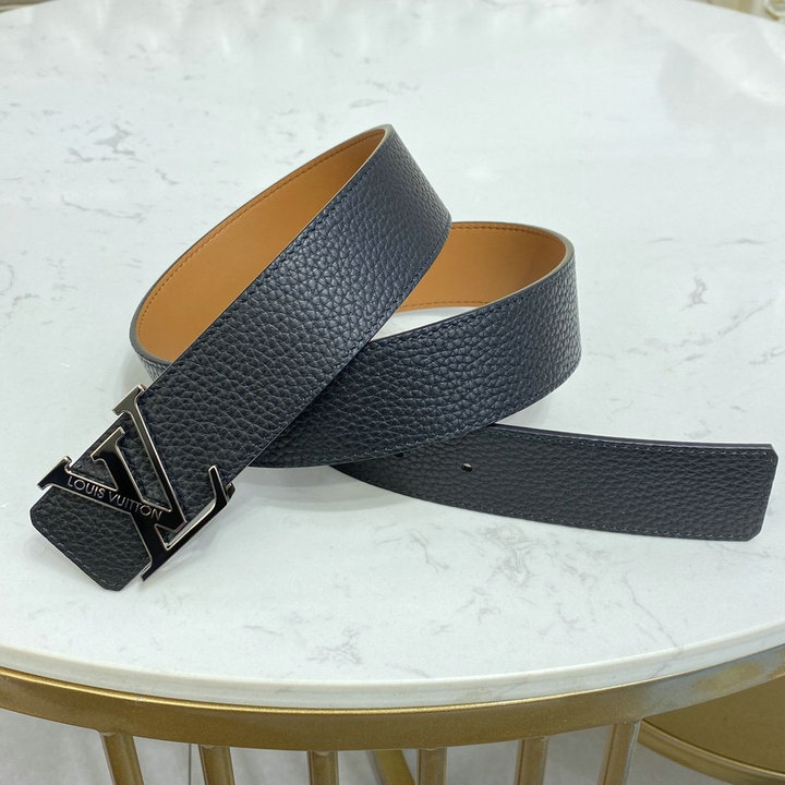 商品名称：ルイヴィトン LOUISVUITTON 057-M0344V　2021年最新入荷 サンチュール LVイニシャル 40MM リバーシブル ベルト メンズ用 カーフレザー