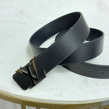 商品名称：ルイヴィトン LOUISVUITTON 057-M9887K　2021年最新入荷 サンチュール LVイニシャル 40MM リバーシブル ベルト メンズ用 カーフレザー ベルト メンズ用 カーフレザー
