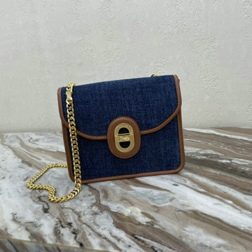 セリーヌ CELINE DDB-CE196942BKS　2021年最新入荷 サルキー クラッチ 斜め掛け ショルダーバッグ クロスボディバッグ レディースかばん テキスタイル カーフスキン