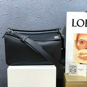 ロエベ LOEWE DDB-LE61607PQBK　2021年最新入荷 パズル 斜めがけ ショルダーバッグ クロスボディバッグ カーフスキン