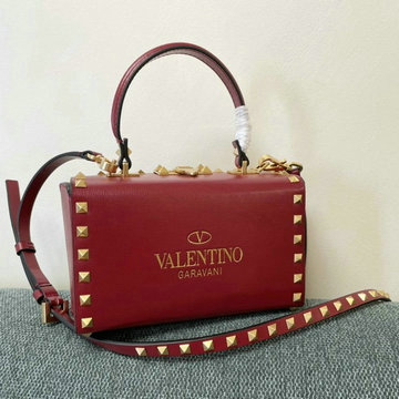 ヴァレンティノ Valentino DDB-VT4400TD　2021年最新入荷 ロックスタッズ アルコーブ ボックスバッグ トートバッグ 2way 斜め掛け ショルダーバッグ クロスボディバッグ