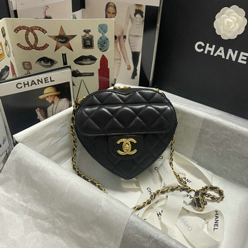 シャネル CHANEL CC-CH2061XBK　2021年最新入荷 ハート 斜め掛け ショルダーバッグ クロスボディバッグ レディースかばん ラムスキン