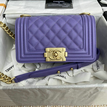 シャネル CHANEL CC-CH67085GXJZS　2021年最新入荷 BOY スモール ハンドバッグ 斜め掛け ショルダーバッグ フラップバッグ レディースかばん カーフレザー