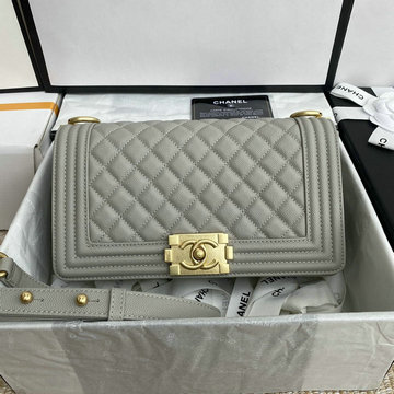 シャネル CHANEL CC-CH67086GXJHS　2021年最新入荷 BOY スモール ハンドバッグ 斜め掛け ショルダーバッグ フラップバッグ レディースかばん カーフレザー