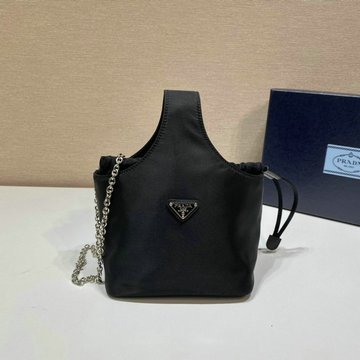 プラダ PRADA 025-PD1BG036BK　2021年最新入荷 バゲットバッグ 斜め掛け ショルダーバッグ クロスボディバッグ ナイロン