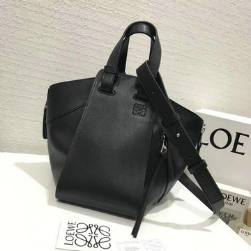ロエベ LOEWE ZZ-LE1060QBK　2021年最新入荷 ハンモック ミニ ハンドバッグ トートバッグ ドローストリングバッグ レディースかばん カーフレザー