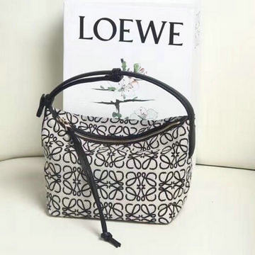 ロエベ LOEWE ZZ-LE906KB　2021年最新入荷 キュービィバッグ スモールバッグ ホーボーバッグ トートバッグ ハンドバッグ 肩掛け ショルダーバッグ レディースかばん