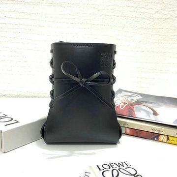 ロエベ LOEWE ZZ-LE26259MQBK　2021年最新入荷 Ikebana 携帯ケース 斜め掛け ショルダーバッグ クロスボディバッグ スマホケース カーフレザー