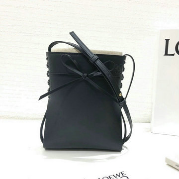 ロエベ LOEWE ZZ-LE26259XPBK　2021年最新入荷 Ikebana スモールバッグ 斜め掛け ショルダーバッグ クロスボディバッグ スマホケース カーフレザー