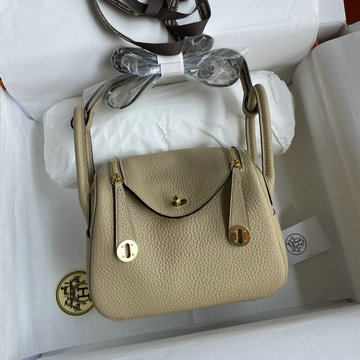 商品名称：エルメス HERMES 063-HLD19TCJFH 2021年最新入荷 ミニ リンディ 斜め掛け ショルダーバッグ クロスボディバッグ スクエアバッグ TCレザー