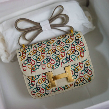 商品名称：エルメス HERMES 063-H108218CXJMB　2021年最新入荷 コンスタンス 斜め掛け ショルダーバッグ クロスボディバッグ レディースかばん ヴォーエプソン