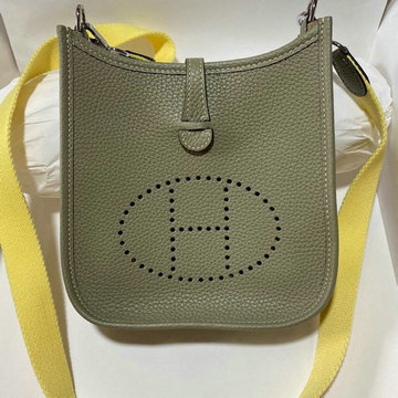 エルメス HERMES 063-HEV17LAHS　2021年最新入荷 エヴリン ミニ 斜めがけ ショルダーバッグ クロスボディバッグ レディースかばん トリヨン