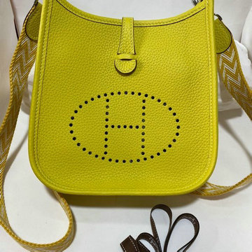 商品名称：エルメス HERMES 063-HEV17LENY　2021年最新入荷 エヴリン ミニ 斜めがけ ショルダーバッグ クロスボディバッグ レディースかばん トリヨン