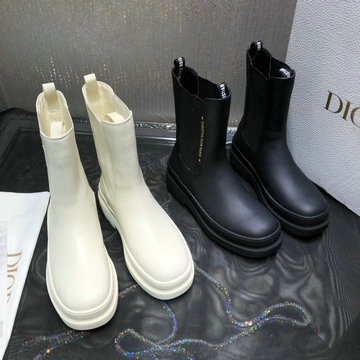 クリスチャンディオール CHRISTIAN DIOR 26-CDJ21033　2021年秋冬最新入荷 ショートブーツ レディースシューズ 厚底 フラットシューズ カーフレザー