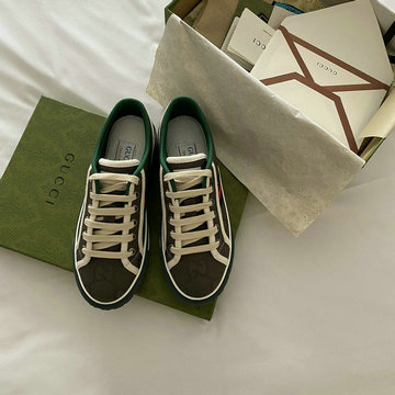 グッチ GUCCI 26-GGJ21022BDG　2021年最新入荷 スニーカー カジュアルシューズ レースアップシューズ スポーツシューズ 男女兼用