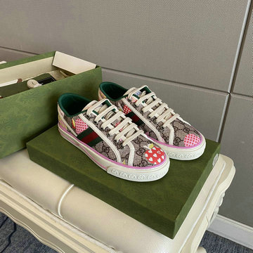 グッチ GUCCI 26-GGJ21022BYH　2021年最新入荷 スニーカー カジュアルシューズ レースアップシューズ スポーツシューズ 男女兼用