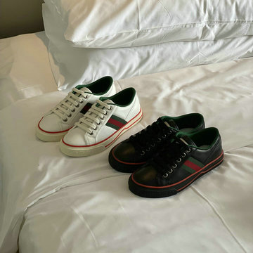 グッチ GUCCI 26-GGJ21022P　2021年最新入荷 スニーカー カジュアルシューズ レースアップシューズ スポーツシューズ 男女兼用