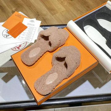 商品名称：エルメス HERMES 26-HEJ21009F　2021年秋冬最新入荷 テディ オラン ミュール ウール サンダル 暖かい レディース スリッパ カーフレザー