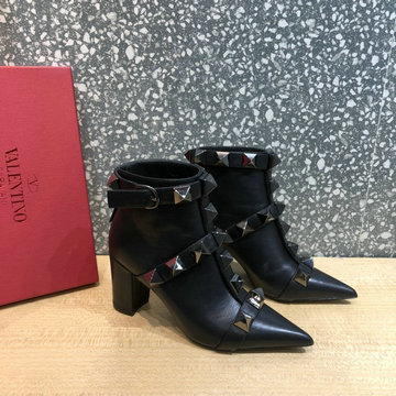 ヴァレンティノ Valentino 26-VTJ21025FP　2021年秋冬最新入荷 ショートブーツ ハイヒールシューズ レディースシューズ トンガリとう ピンヒール カーフレザー