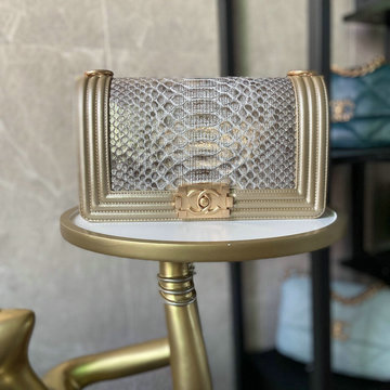 シャネル CHANEL JS-CH67086SYJH　2020年最新入荷 BOY スモール ハンドバッグ 斜め掛け ショルダーバッグ フラップバッグ レディースかばん