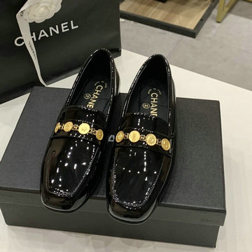 シャネル CHANEL 26-CHJ21002Q 2021年夏最新入荷 ローファー フラットシューズ レディース バレエシューズ パテントレザー