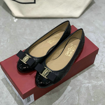 サルヴァトーレ フェラガモ FERRAGAMO 26-FLJ21001DQ 2021年春夏最新入荷 ヴァリナ パンプス バレエシューズ フラットシューズ レディース 靴