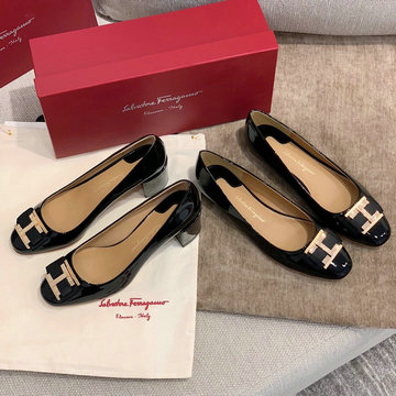 商品名称：サルヴァトーレ フェラガモ FERRAGAMO 26-FLJ21003QK 2021年春夏最新入荷 パンプス ローファー シューズ フラットシューズ ローヒールシューズ レディース 靴