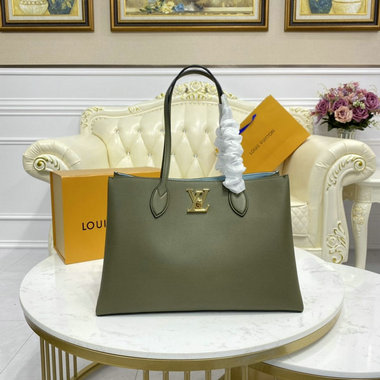 ルイヴィトン LOUISVUITTON 057-M57508　2020年最新入荷 ロックミー ショッパー トートバッグ トップハンドルバッグ ショッピングバッグ グレインレザー