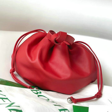 商品名称：ボッテガヴェネタ BOTTEGAVENETA aj-BOV651811RD 2021年最新入荷 ザ バルブショルダーバッグ ドローストリングバッグ ナッパーレザー