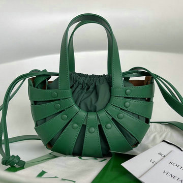 商品名称：ボッテガヴェネタ BOTTEGAVENETA aj-BOV651819GL 2021年最新入荷 ザ シェル カットアウトショルダーバッグ トートバッグ ハンドバッグ フレンチカーフ