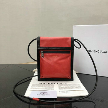 バレンシアガ BALENCIAGA GH-BA92251KR  2021年最新入荷 EXPLORER ストラップ付きスモールポーチ 斜め掛け ショルダーバッグ クロスボディ