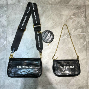 バレンシアガ BALENCIAGA GH-BA618145EJ 2021年最新入荷 ショルダーバッグ チェーンウォレット ポーチ クロスボディバッグ クロコ柄