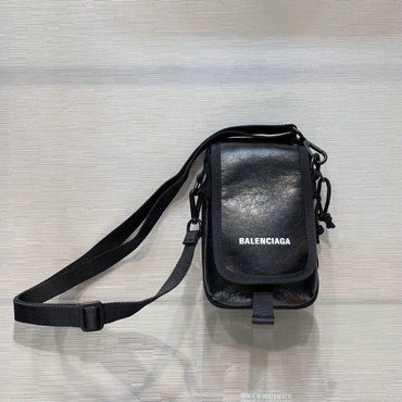 バレンシアガ BALENCIAGA GH-BA5933291K 2021年最新入荷 EXPLORER スモール クロスボディ ポーチ スマートフォンケース 携帯ケース ショルダーバッグ カーフスキン
