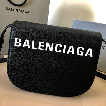 バレンシアガ BALENCIAGA GH-BA6181561K 2021年最新入荷 斜め掛け ショルダーバッグ クロスボディ スクエアバッグ カーフスキン