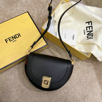 フェンディ FENDI BXN-FD36544BK  2021年最新作 8BT346 ムーンライト 斜め掛け ショルダーバッグ サッチェルバッグ クロスボディ カーフレザー