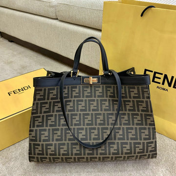 フェンディ FENDI BXN-FD83357BK 2021年最新入荷 ピーカブー エックストートバッグ FF モチーフ ハンドバッグ ショッピングバッグ 肩掛け ショルダーバッグ レディースかばん