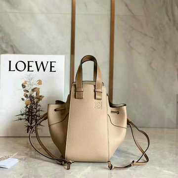 ロエベ LOEWE 99-LE0500QXS 2020年最新入荷 ハンモック ミニ ハンドバッグ トートバッグ ドローストリングバッグ レディースかばん カーフレザー