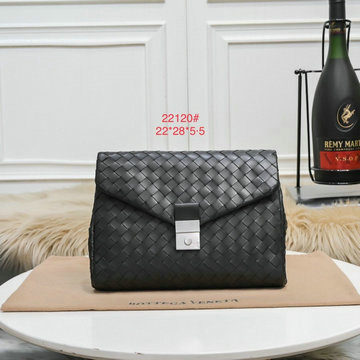 ボッテガヴェネタ BOTTEGAVENETA 025-BOV22120 2021年最新入荷 クラッチバッグ 手持ちかばん ポーチ ドキュメントバッグ カーフレザー