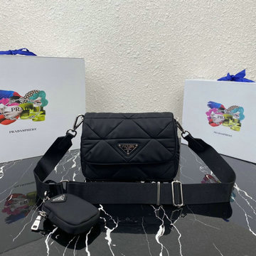 プラダ PRADA 2021年最新入荷 フラップバッグ 斜め掛け ショルダーバッグ レディースかばん トライアングルロゴ付 ナイロン