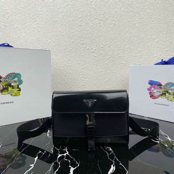 プラダ PRADA 025-PD2VD044PBK 2021年最新入荷 斜め掛け ショルダーバッグ メンズかばん クロスボディ トライアングルロゴ付 Re Nylon