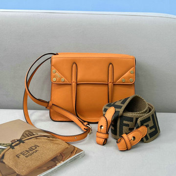 フェンディ FENDI CL-FD303YL　2021年最新入荷 フリップバッグ トートバッグ ハンドバッグ 2way ショルダーバッグ クロスボディバッグ レディースかばん