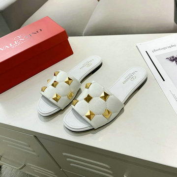 ヴァレンティノ Valentino 26-VTJ21010B 2021年夏最新入荷 ローマンスタッズ フラットスライドサンダル ミュール スリッパ レディースシューズ