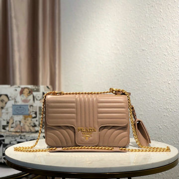 プラダ PRADA GH-PD1BD108L　2021年最新作 ダイアグラム ミディアム レザー バッグ 斜め掛け ショルダーバッグ クロスボディバッグ カーフレザー