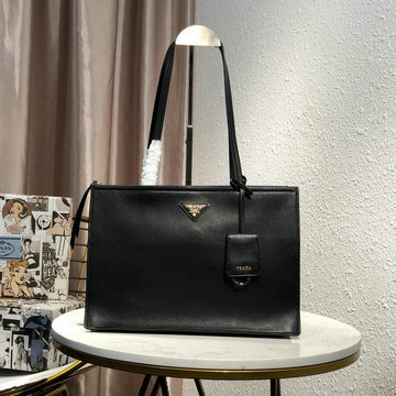 プラダ PRADA GH-PD1BG122K　2021年最新作 肩掛け ショルダーバッグ クロスボディバッグ レディースかばん カーフレザー